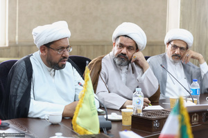 دیدار جمعی از علمای کشور عراق با رئیس موسسه تنظیم ونشر آثار امام خمینی