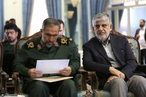 دیدار مسئولان قرارگاه فهمیده با سید حسن خمینی