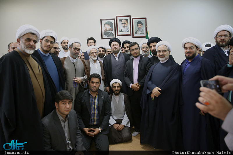 دیدار جمعی از روحانیون  با سید حسن خمینی 