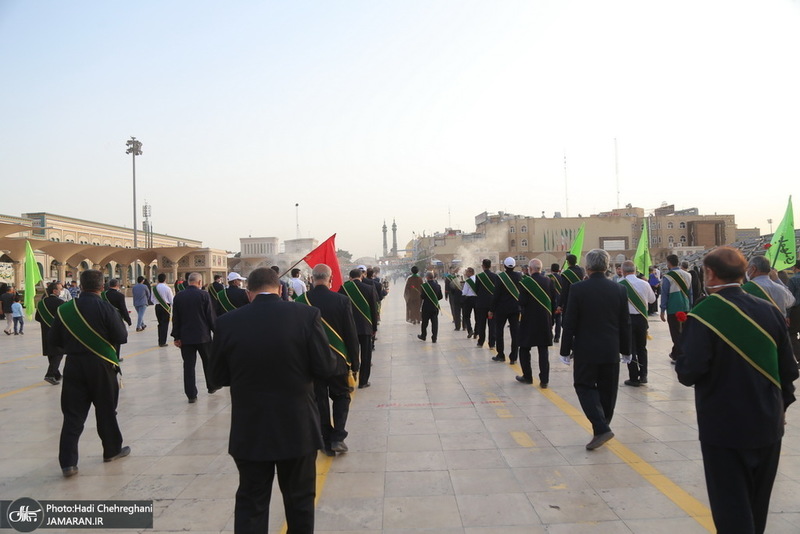 پیاده روی خادمان حرم کریمه اهل بیت(ع) در شب ولادت امام رضا(ع)