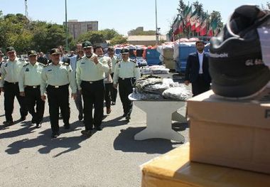 سردار رحیمی: محموله میلیاردی قاچاق پوشاک و کفش در تهران کشف شد