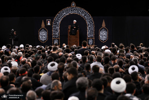 آخرین شب مراسم عزاداری حضرت اباعبدالله الحسین (ع) در حسینیه امام خمینی