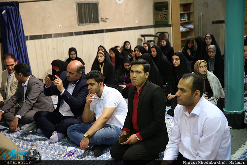 دیدار برگزیدگان هجدهمین کنگره پرسش مهر ریاست جمهوری با یادگار امام