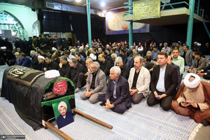مراسم تشییع مرحوم آیت الله آقای حاج شیخ حسین هاشمیان در حسینیه جماران
