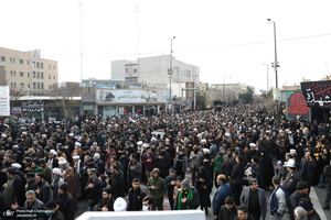 دسته عزاداری روز شهادت حضرت زهرا (س) با حضور آیت الله العظمی وحید خراسانی