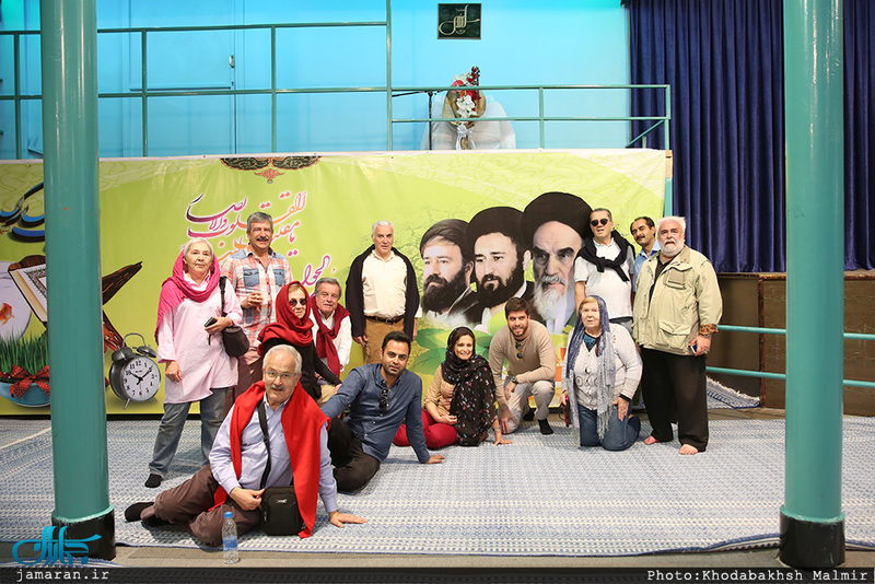 بازدید گردشگران خارجی از کشور پرتغال از بیت امام خمینی (س) از جماران