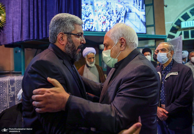 مراسم وداع با پیکر حجت الاسلام و المسلمین سید محمود دعایی در حسینیه جماران -2