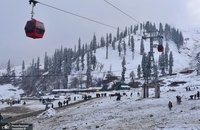 تصاویری زیبا از بارش برف تازه در کشمیر هند (5)