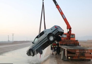 سقوط پژو پارس در کانال صحرای انقلاب خوراسگان