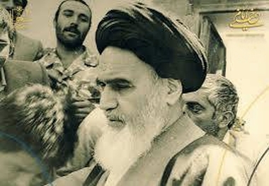 لا تسیروا ضد نهج الإسلام والشعب‌

