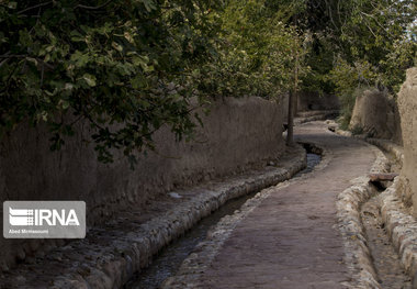 گردشگری در سمنان دچار افول نشده است