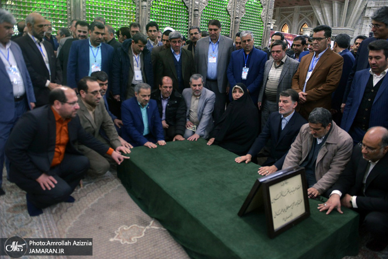 تجدید میثاق مدیر کل و کارکنان آموزش و پرورش شهر تهران با آرمان های حضرت امام(س)