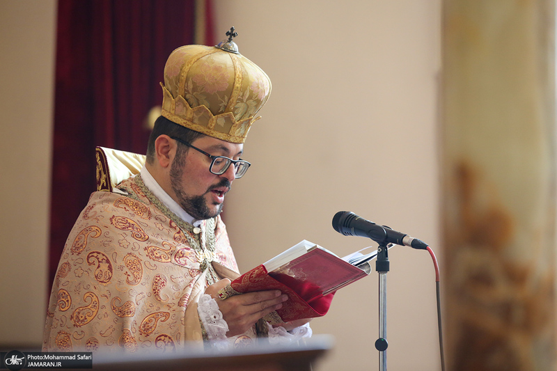 مراسم بزرگداشت امام خمینی (س) در کلیسای «سرکیس مقدس»