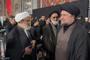 حضور آیت الله سید حسن خمینی در مراسم بزرگداشت رهبر شهید انقلاب در حرم مطهر رضوی