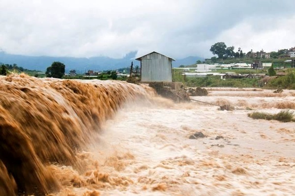 اقدام هماهنگ دستگاه‌ها خسارت ناشی از سیلاب را کاهش می‌دهد