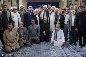 دیدار هزاران نفر از مردم سیستان و بلوچستان و خراسان جنوبی با رهبر انقلاب