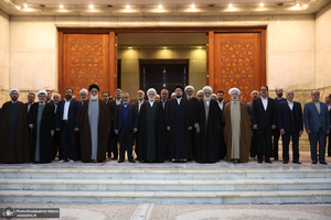 تجدید میثاق رئیس قوه قضاییه و جمعی از اعضای دستگاه قضا با آرمان های حضرت امام خمینی (س)-2