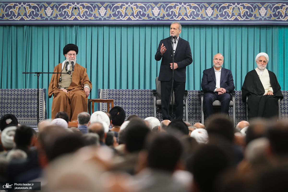 امروز حضار در حسینیه امام خمینی برای رئیس جمهور تکبیر فرستادند! + فیلم کامل سخنان پزشکیان