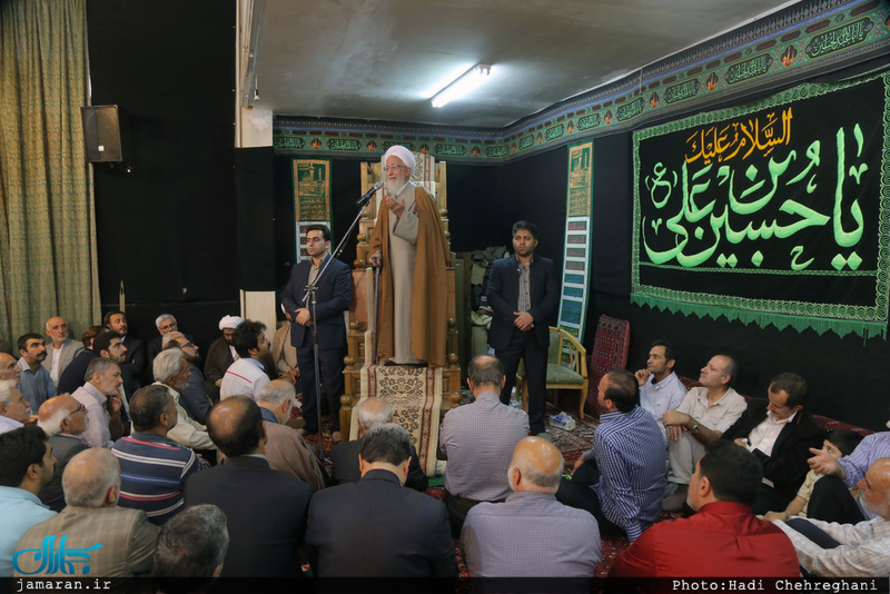 اقامه نماز عید سعید فطر به امامت آیت الله العظمی جوادی آملی در روستای احمدآباد