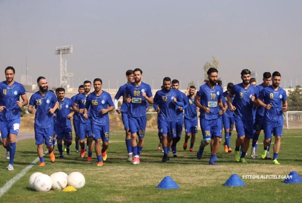  عذرخواهی بازیکنان و بازگشت کادر پزشکی استقلال به تمرینات+عکس
