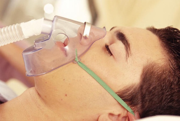 گاز فاضلاب 12 نفر را در اصفهان مسموم کرد