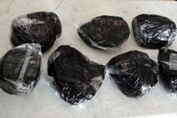 پنج قاچاقچی با ۲۳۹ کیلوگرم موادمخدر در یزد دستگیر شدند