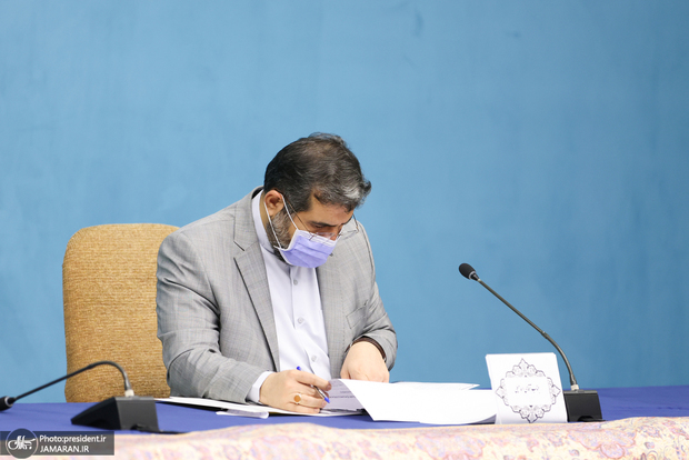 وزیر ارشاد: نام چهارشنبه‌سوری و یلدا از تقویم حذف نشده است