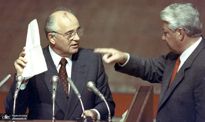 Mikhail-Gorbachev-میخائیل گورباچف