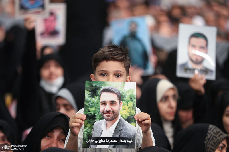 مراسم گرامیداشت عید میلاد پیامبر اکرم (ص) و امام صادق (ع) در حسینیه امام خمینی (ره)