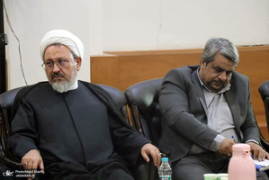 جلسه شورای معاونین و مدیران موسسه تنظیم و نشر آثار امام خمینی (س) در خمین