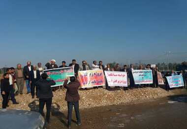 شهروندان شوش نسبت به توقف طرح زیرگذر این شهر اعتراض کردند