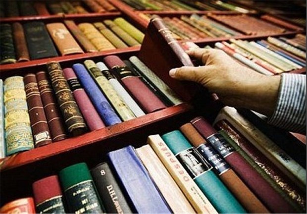 اساتید و فرهنگیان بیشترین نقش را در ترویج فرهنگ کتابخوانی دارند