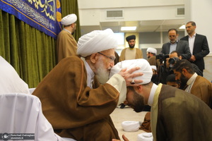 عمامه گذاری طلاب به مناسبت نیمه شعبان