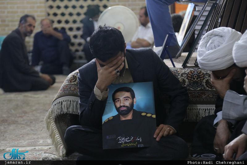 مراسم بزرگداشت خانواده های شهدای 15 خرداد و مدافع حرم توسط سید علی خمینی