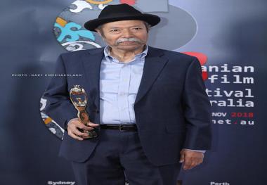 تقدیر از علی نصیریان در جشنواره فیلم های ایرانی استرالیا + عکس