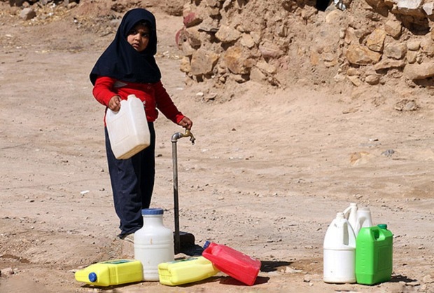 احمدآباد، آبادی بدون آب