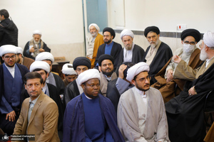 عمامه گذاری طلاب در روز عید مبعث توسط مراجع عظام تقلید‎‎