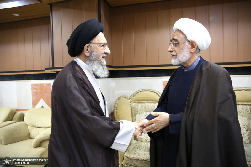 بازدید آیت الله نور مفید از نمایشگاه وکلای شرعی امام خمینی (س)