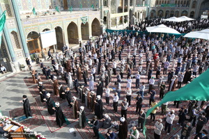 نماز عید سعید فطر در حرم حضرت فاطمه معصومه(س)