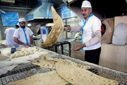 توزیع ۱۲۰هزار کیسه آرد در بین نانوایی های  صومعه سرا