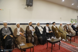 عمامه گذاری طلاب در روز میلاد پیامبر اکرم (ص) و امام صادق (ع) توسط مراجع تقلید