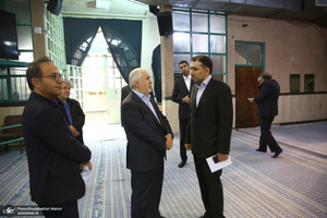 بازدید علی دارابی، معاون میراث فرهنگی از بیت امام خمینی (س) از جماران