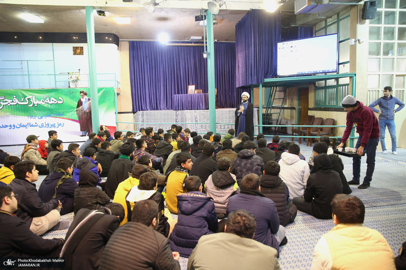 بازدید اقشار مختلف مردم از بیت امام خمینی (س) در جماران- 6