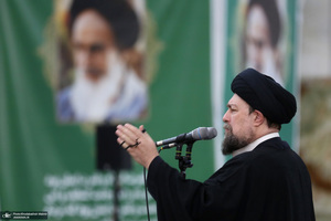 دیدار وزیر اقتصاد  جمعی از مدیران بانک ها با سید حسن خمینی