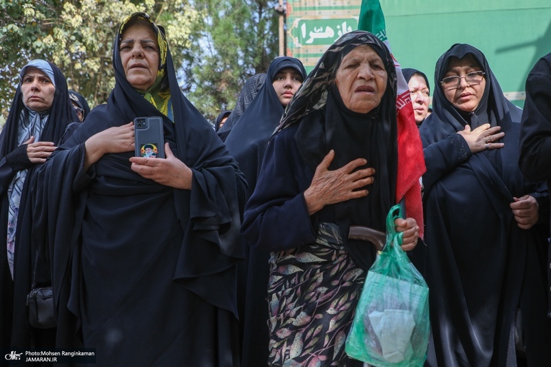 مراسم تشییع و خاکسپاری پیکر شهید سید هادی خرقانی
