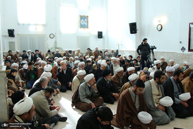 عمامه گذاری طلاب توسط مراجع عظام تقلید در روز میلاد امام علی (ع)‎