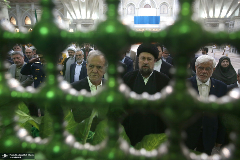 تجدید میثاق رئیس‌جمهور و اعضای دولت با آرمان‌های حضرت امام خمینی (س) - 2