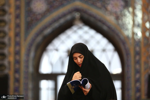 مراسم دعا و احیای شب بیست و یکم ماه رمضان در حرم امام رضا(ع)