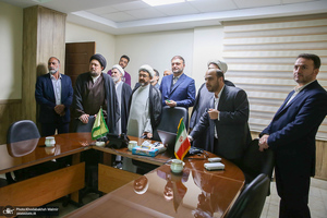 بازدید سید حسن خمینی از موسسه تنظیم و نشر آثار امام خمینی (س)