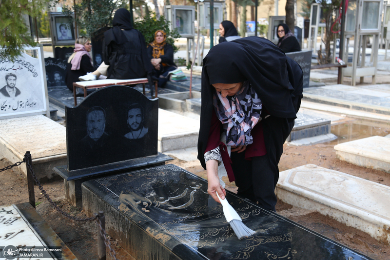 مراسم آخرین پنجشنبه سال در بهشت زهرا (س)